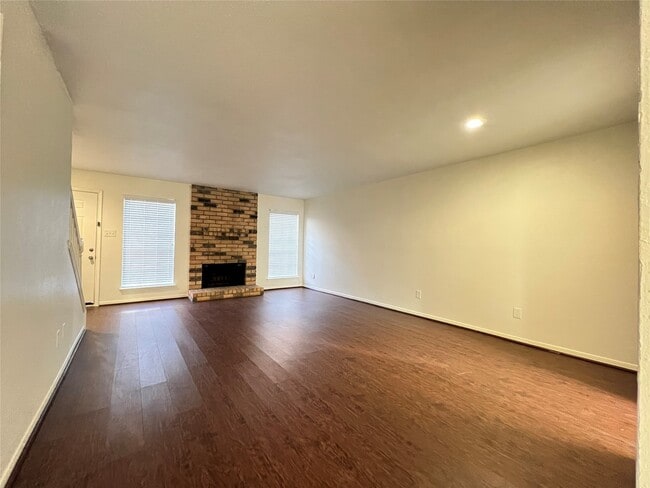 Photo - 9901 Sharpcrest St Unit L10