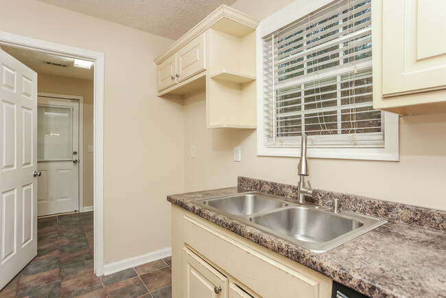 Photo - 4-Bedroom in Griffin, GA House