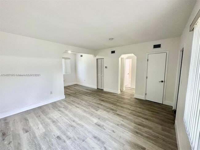 Photo - 1894 NW 53rd St Unidad A