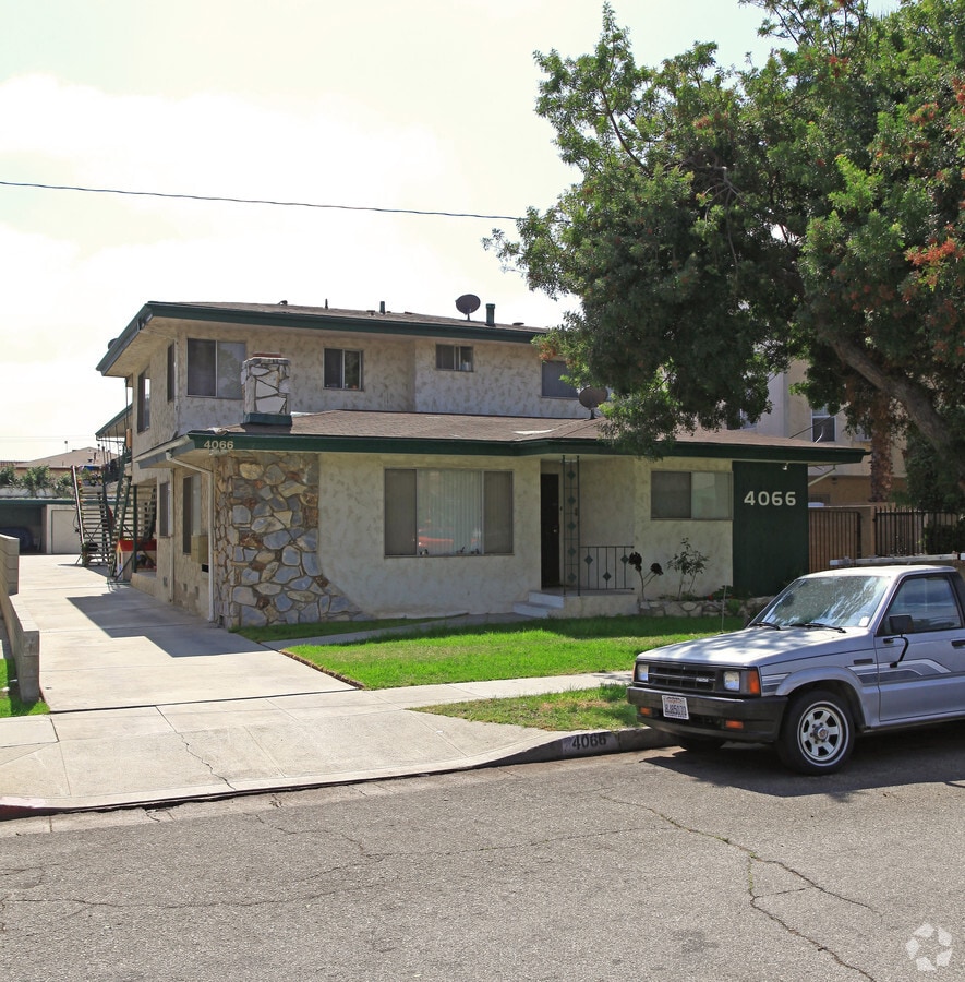 Photo - 4066 W 129th St