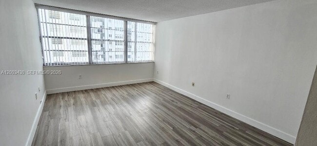Photo - 18051 Biscayne Blvd Unit 802