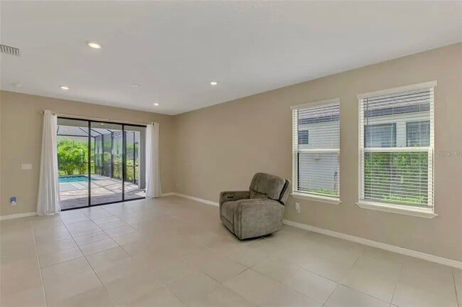 6310 Grandview Hill Ct