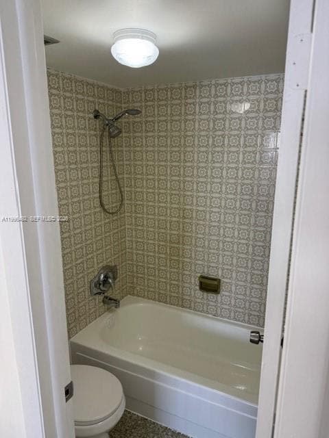 Building Photo - 3545 NE 167th St Unit 503