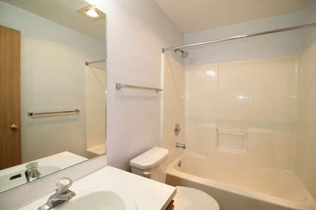 Photo - 730 SE 8th Ave
