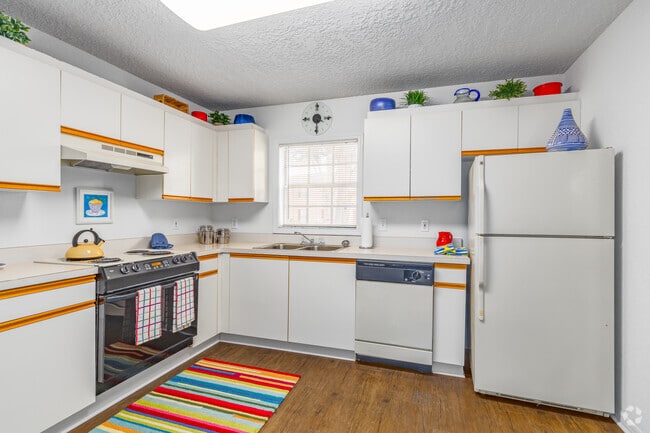 L-1A - 3 BR, 2.5 BA - 1,500SF - Carlton Arms of Ocala