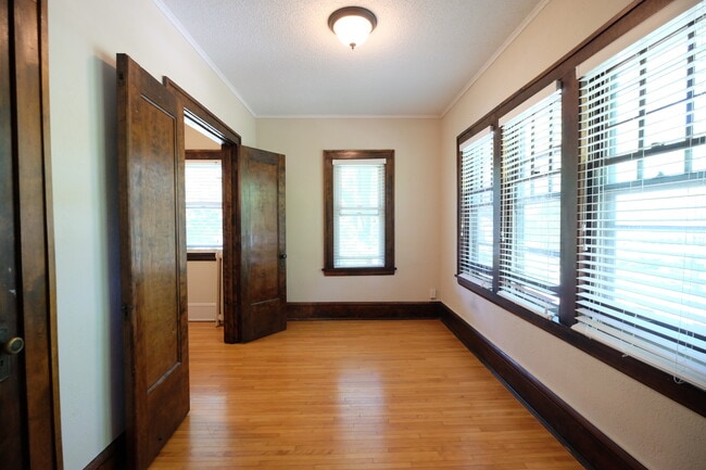 Photo - Fairview Flats