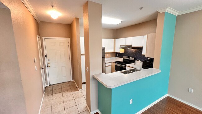 Photo - Charming 2-Bedroom Condo in Gated Metrowes...