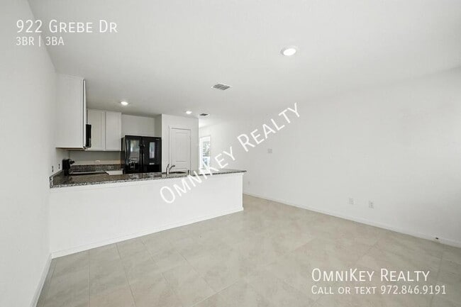 Photo - 922 Grebe Dr