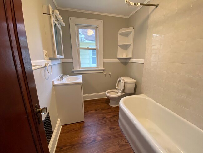 Photo - 13 Clark Street - 2nd Floor Unidad 2nd floor