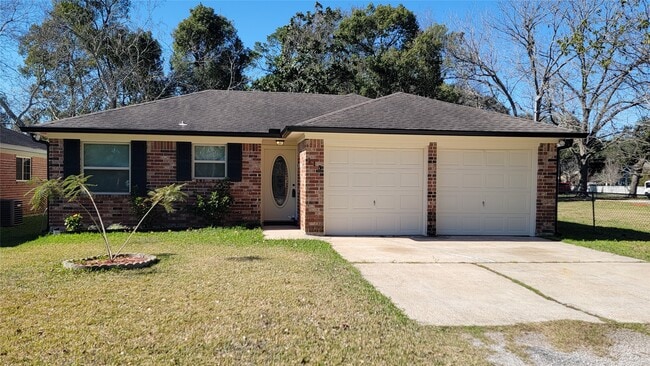 Building Photo - 115 N Shirley St