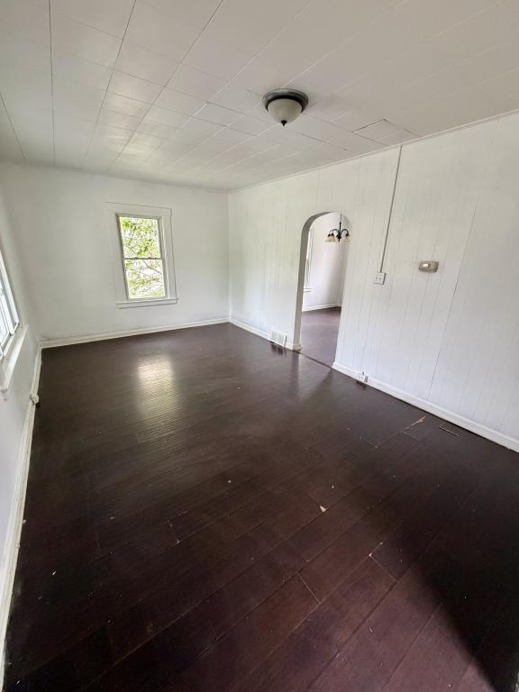 Photo - 1725 Midland Ave