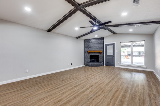 Photo - 1233 Mill Valley Dr Unidad 1235