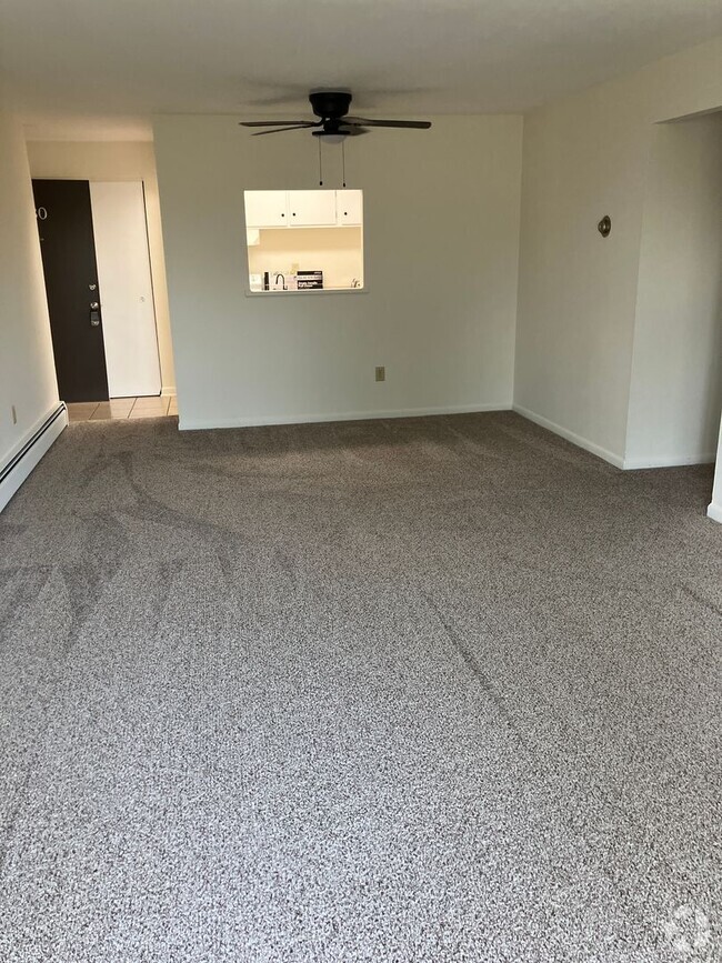 Building Photo - Convenient & Newly Updated 2-Bedroom Apart... Unit 30-1459 Henley of Troy LLC Rental