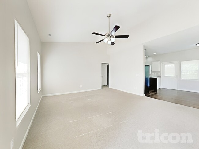 Photo - 2897 Shady Ln Ave