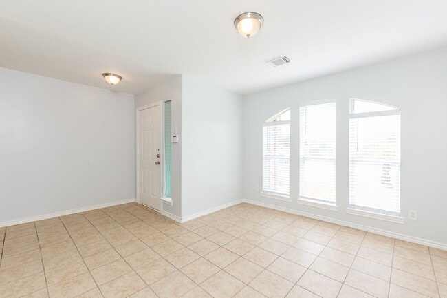 Photo - 7615 Greenwood Point Dr