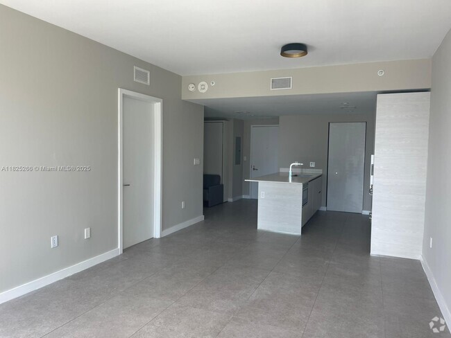 Building Photo - 1300 S Miami Ave Unit 2304 Rental