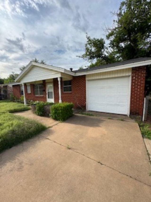 Photo - 4117 Wrangler Dr House