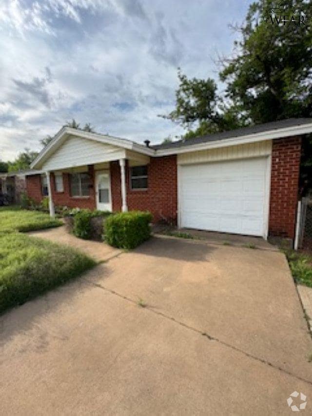 Building Photo - 4117 Wrangler Dr Rental