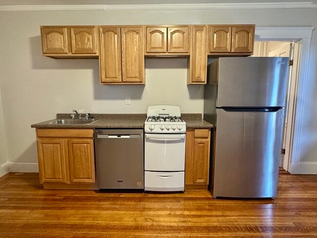 Building Photo - 1615 Commonwealth Ave Unit 6