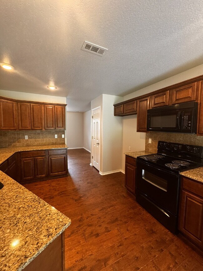 Photo - 11723 E Creek Ln