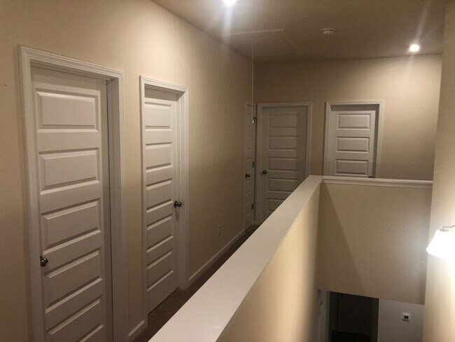 Photo - 531 Fairway Dr SW