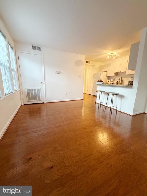 1707 Dewitt Ave Unit B