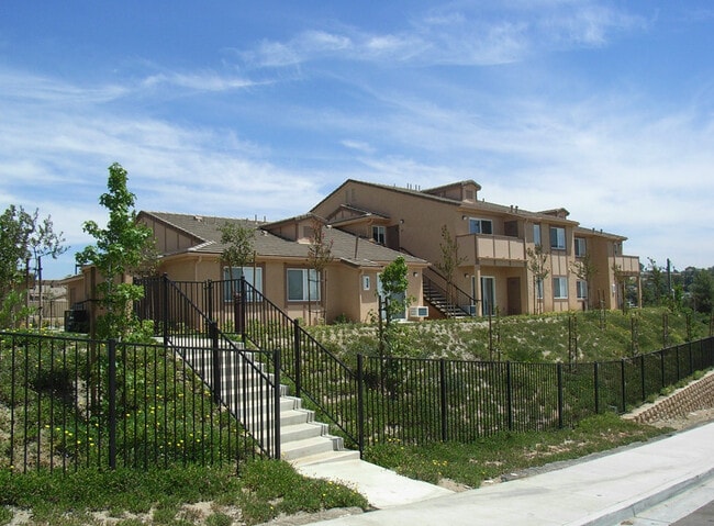 East Windmill Villa Apartments - East Windmill Villa Apartments