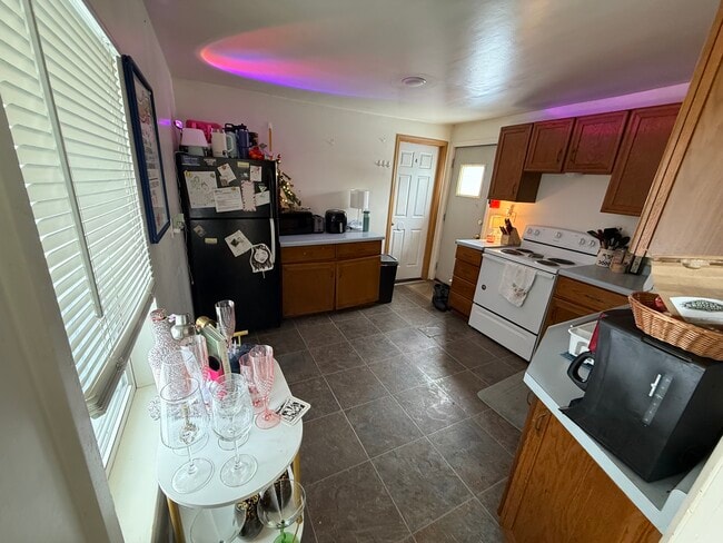 Photo - 525 Chippewa St