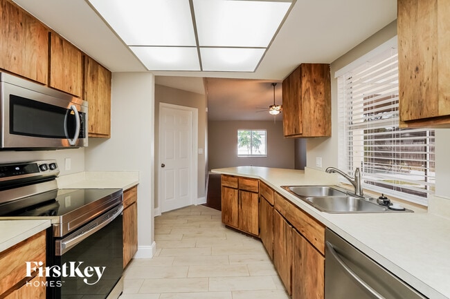 Photo - 18185 Dupont Dr