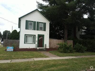 Building Photo - 731 7th St SW Rental