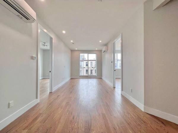 Photo - 1477 Greene Ave Unit 1L