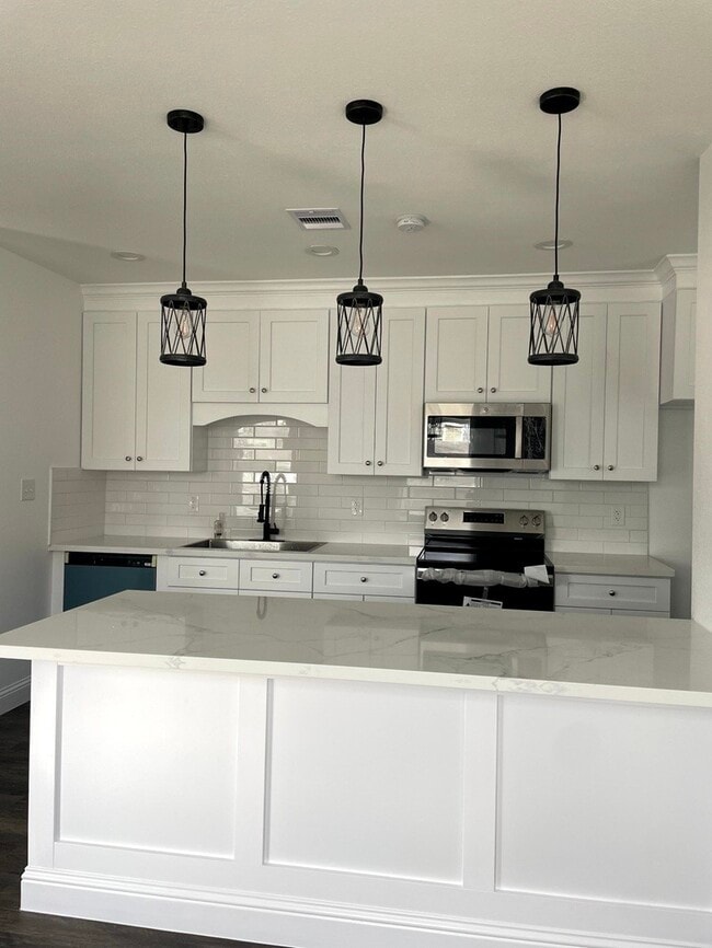 Photo - 2615 Campbell St