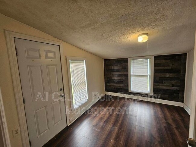 Photo - 1734 35th St NW
