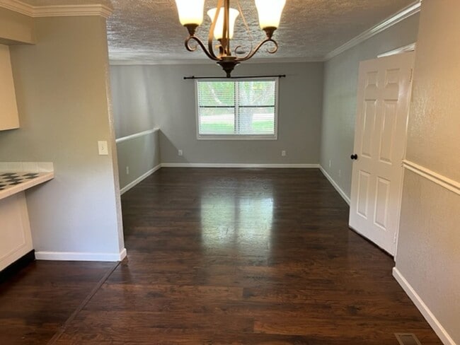 Photo - Maryville 37801 - 3 bedroom 2 bath (Upstairs Only) home - Contact Troy Adams (865) 233-6949