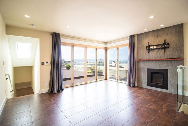 Photo - 1864 Stockton St Unit 1864