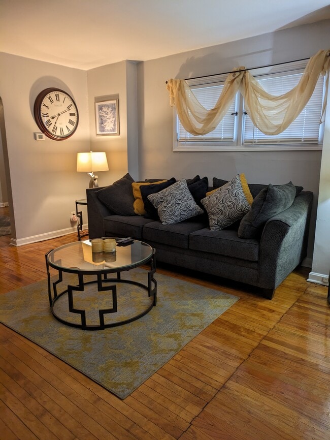 Photo - 12216 Parkhill Ave Unit Lower