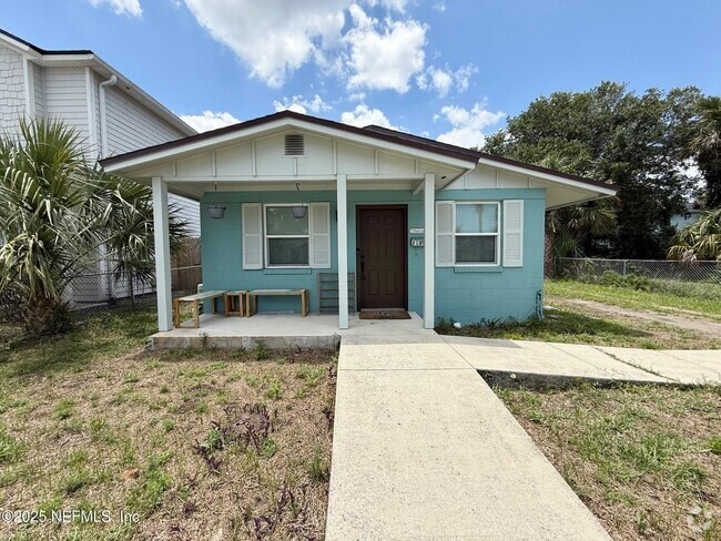 Building Photo - 216 9th St S Rental
