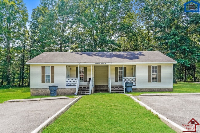 Building Photo - 140 Bybee Woods Dr Rental