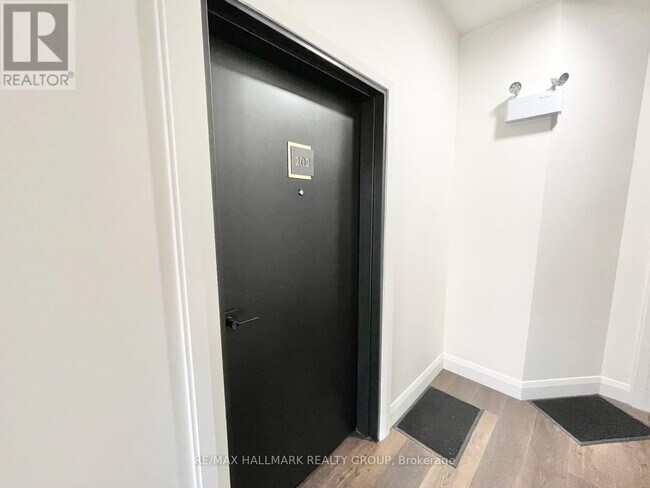 Photo - 25 Grant St Unit 202