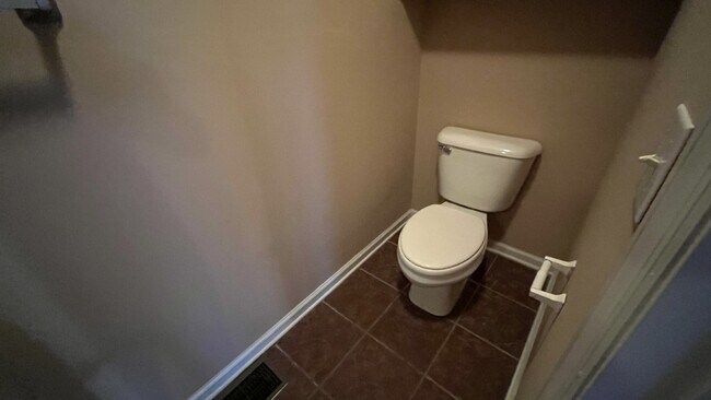 Photo - 807 Folmar St