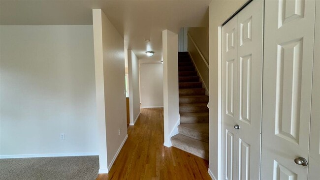 Photo - 3 Bedroom, 2.5 Bathroom house!!