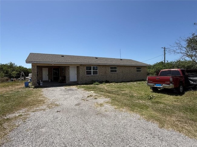 Photo - 2122 Gulf City Rd