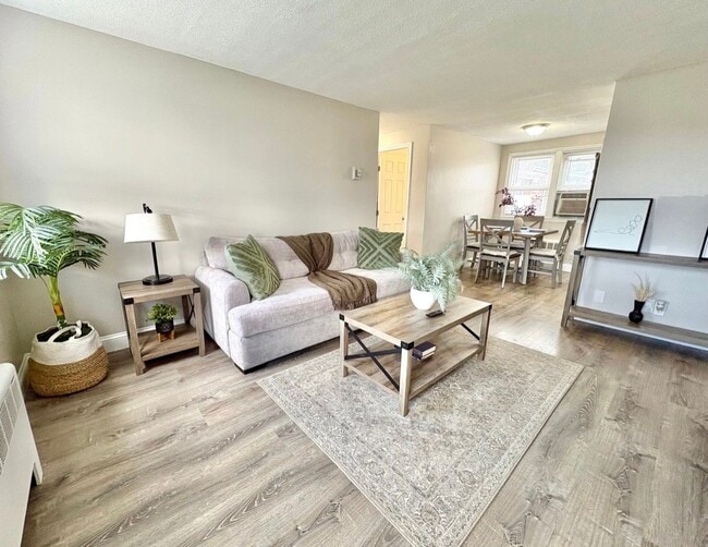 Photo - 100 Shawomet Ave Unit 3