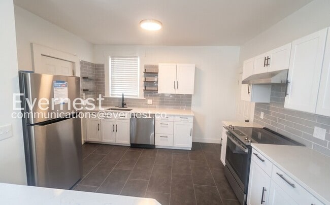 Photo - 1681 Manchester Ave