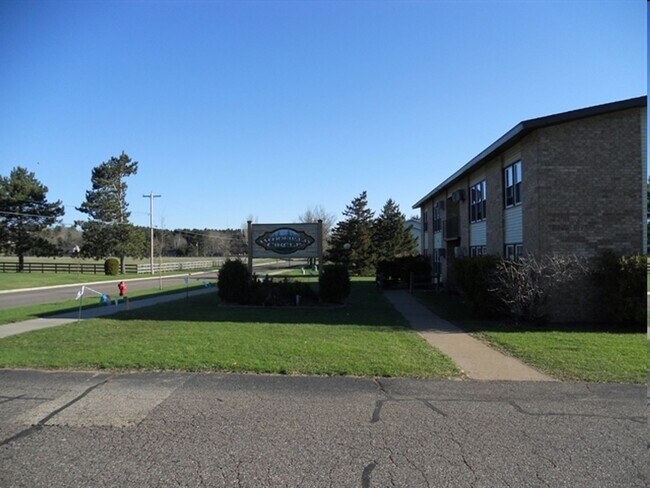 Photo - Woodfield Circle