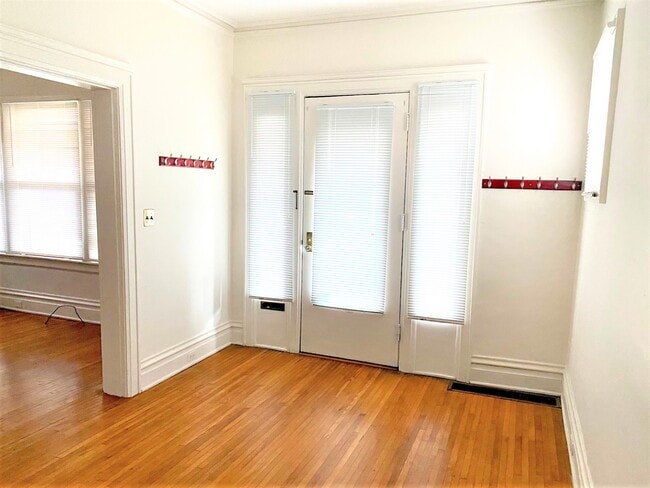 Photo - 1214 8th St Unit 1