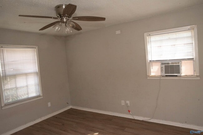 Photo - 3225 Clopton St SW