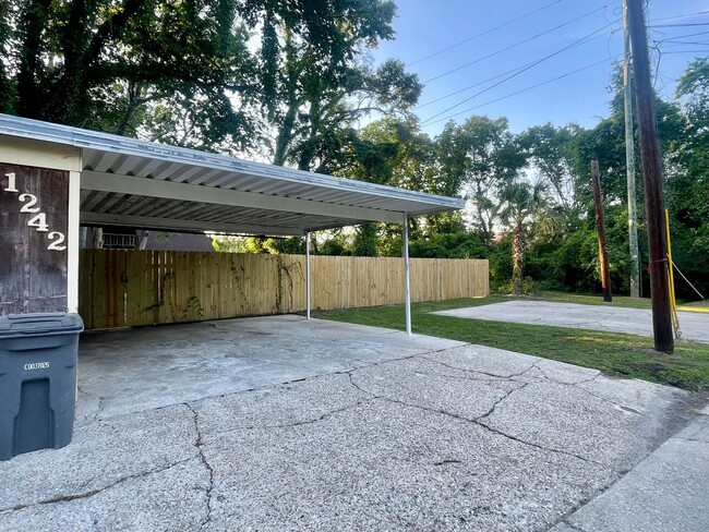 Photo - Beautiful 3 Bedroom 3 Bathroom Townhome for Rent