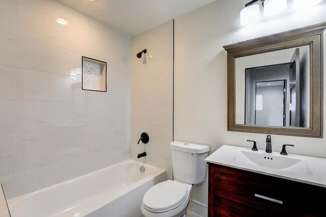 Photo - Stunning 4-bedroom, 3-bathroom House