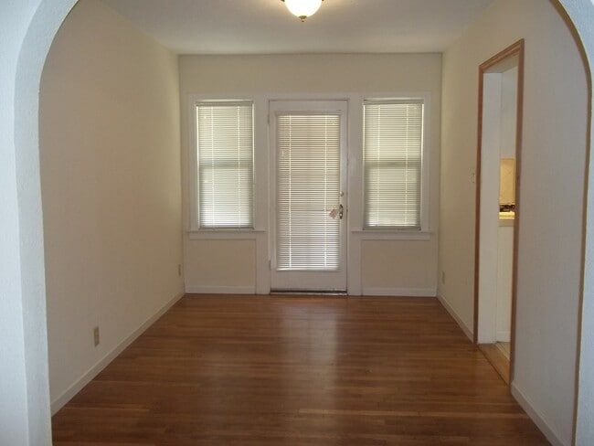 Photo - Super clean Fresno High home, close to the...